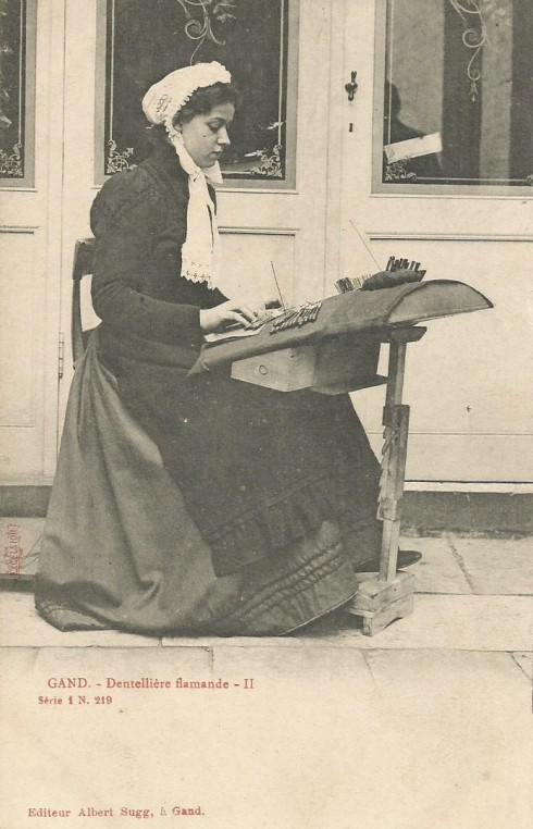 Serie 1 nr. 219 Vlaamse kantwerkster II