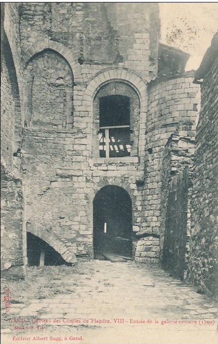 Serie 1 nr. 214 Gravensteen VIII . Ingang van de Romaanse galerij (1200)